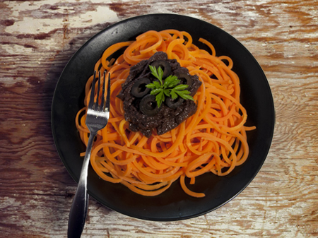 spaghetti_arancio_pesto_olivenere