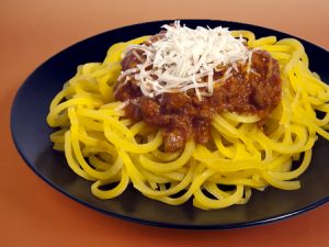 spaghetti_gialli_ragu